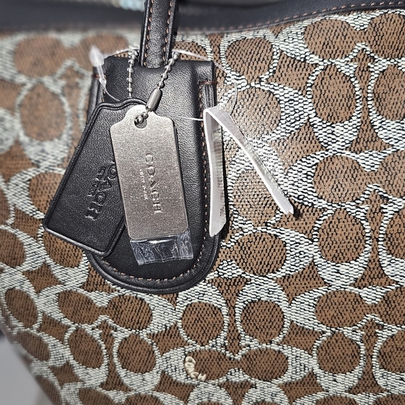 NWT COACH TAXI ZIP TOP TOTE IN SIGNATURE COATED CANVAS WOMEN BAG BROWN - Picture 2 of 14